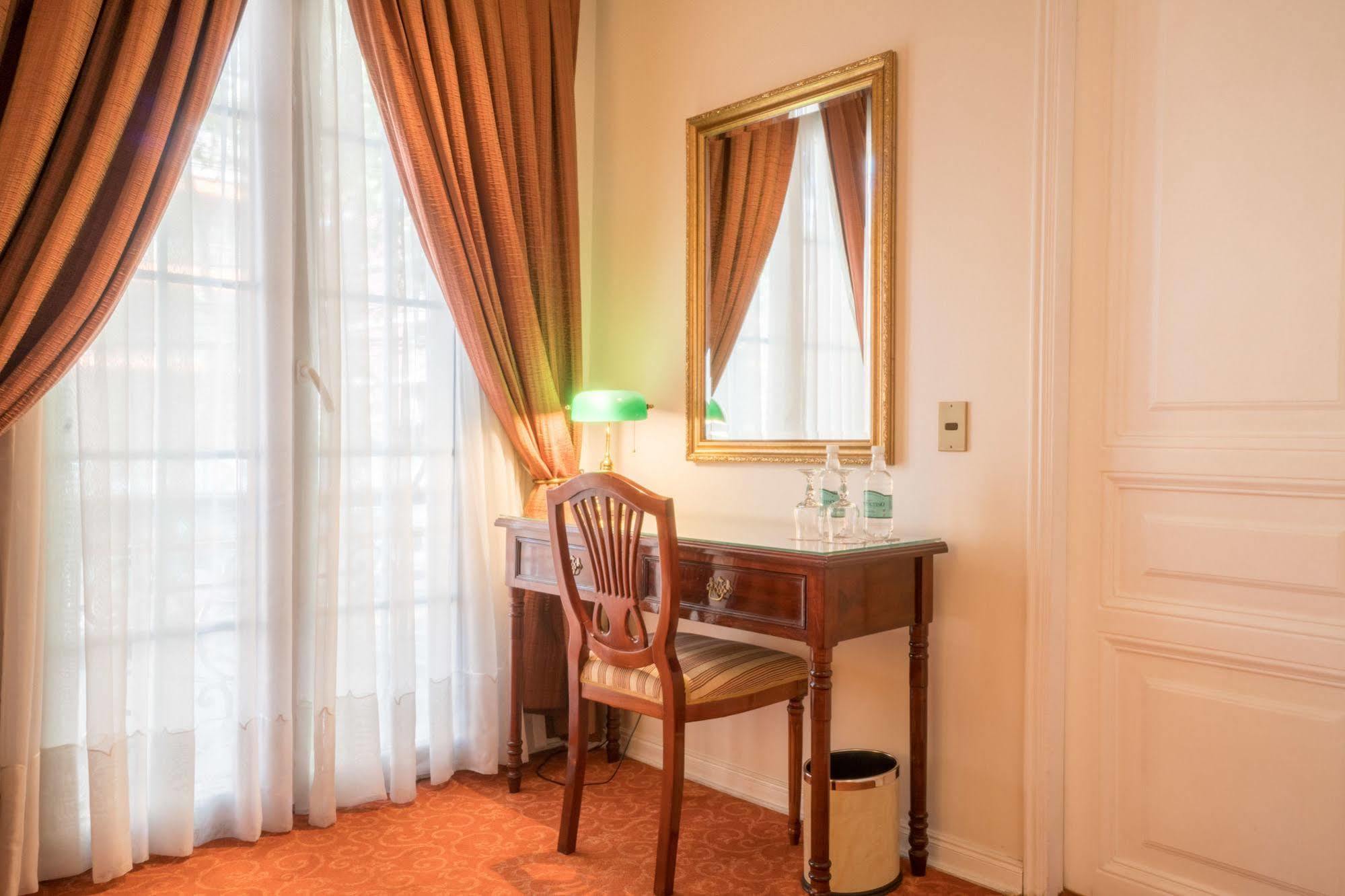 Departamentos Orly Aparthotel Santiago Kültér fotó